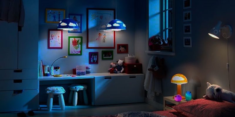 چراغ خواب در اتاق کودک